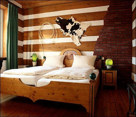 Knopf Und Knopf Erlebniswelt Hotell Warthausen Rum bild